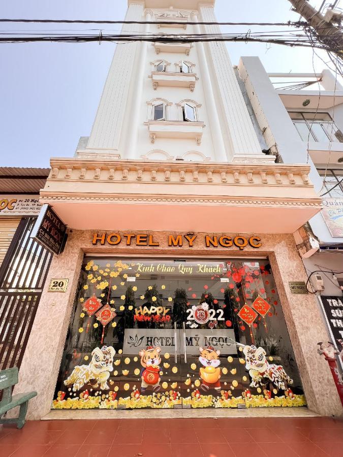 Khach San My Ngoc 호텔 부온마투옷 외부 사진